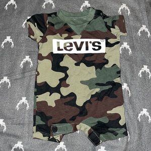 Newborn Levi’s Onesie